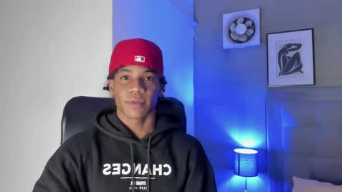 Snapshot of marcelo_dosantos77 chatting on February 6, 3:48 am MARCELO online show from February 6, 3:48 am