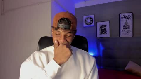 Snapshot of marcelo_dosantos77 chatting on February 8, 3:52 am MARCELO online show from February 8, 3:52 am