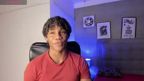 Snapshot of marcelo_dosantos77 chatting on February 22, 3:45 am MARCELO online show from February 22, 3:45 am