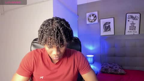 Snapshot of marcelo_dosantos77 chatting on February 22, 9:56 am MARCELO online show from February 22, 9:56 am