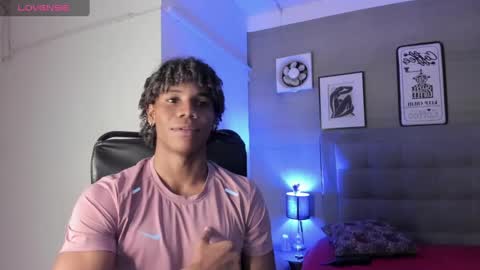 Snapshot of marcelo_dosantos77 chatting on February 25, 12:36 am MARCELO online show from February 25, 12:36 am