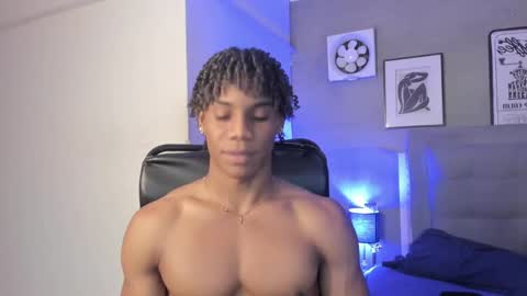 Snapshot of marcelo_dosantos77 chatting on March 6, 12:00 am MARCELO online show from March 6, 12:00 am