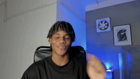 Snapshot of marcelo_dosantos77 chatting on March 9, 3:32 am MARCELO online show from March 9, 3:32 am