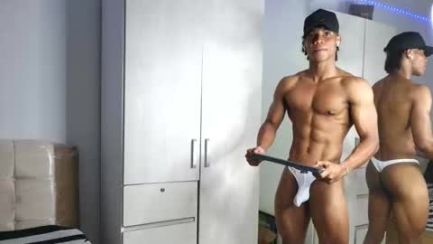 Snapshot of marcelo_dosantos77 chatting on October 6, 3:09 pm MARCELO online show from October 6, 3:09 pm