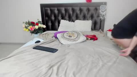 Snapshot of marciacolins chatting on March 12, 10:39 pm Marcia online show from March 12, 10:39 pm