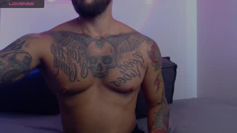 Snapshot of marco_allison43 chatting on December 20, 3:42 pm marco_allison43 online show from December 20, 3:42 pm