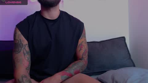 Snapshot of marco_allison43 chatting on December 28, 4:30 pm marco_allison43 online show from December 28, 4:30 pm