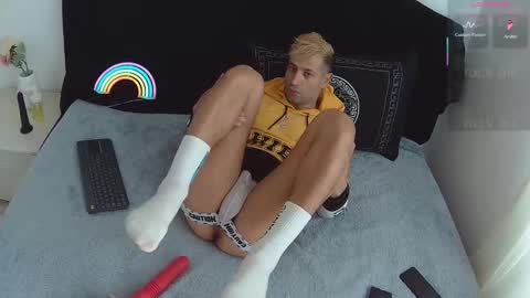 silas online show from October 31, 7:09 am