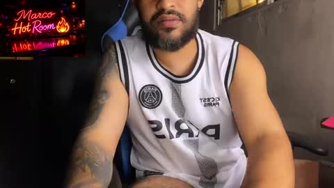 marco_aure online show from April 1, 4:57 am