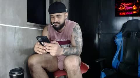 marco_aure online show from May 18, 2:07 am