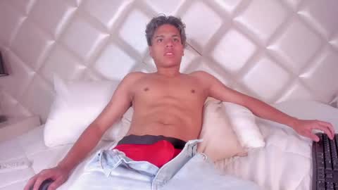 marco_deluxe online show from April 20, 11:35 am