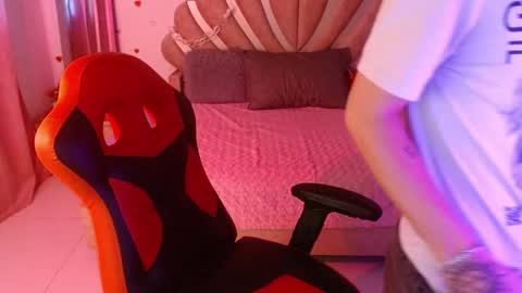 Marco  online show from April 15, 7:58 pm