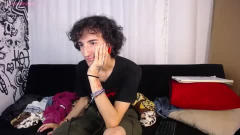 marco_xxx010 online show from October 17, 8:28 am