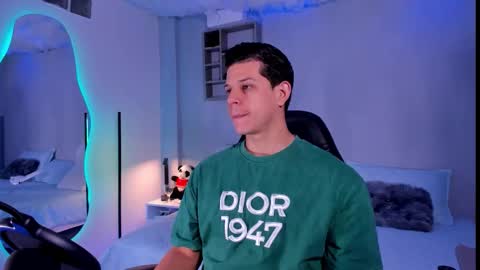 Marco Sullivan online show from November 19, 1:44 pm