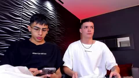 Snapshot of marcoyethan chatting on December 9, 3:50 am Marco and Ethan online show from December 9, 3:50 am