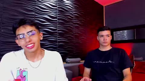 Snapshot of marcoyethan chatting on December 15, 4:29 am Marco and Ethan online show from December 15, 4:29 am