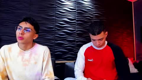 Snapshot of marcoyethan chatting on December 24, 7:49 am Marco and Ethan online show from December 24, 7:49 am