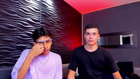 Snapshot of marcoyethan chatting on January 4, 9:32 am Marco and Ethan online show from January 4, 9:32 am