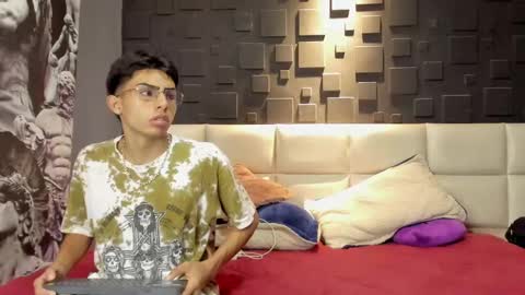 Snapshot of marcoyethan chatting on January 16, 2:51 am Marco and Ethan online show from January 16, 2:51 am