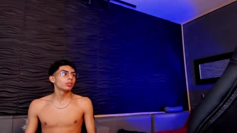 Snapshot of marcoyethan chatting on January 23, 10:22 am Marco and Ethan online show from January 23, 10:22 am