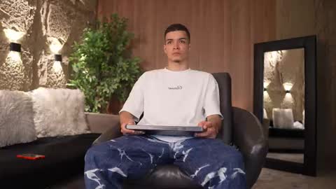 Snapshot of marcoyethan chatting on November 10, 7:46 pm Marco and Ethan online show from November 10, 7:46 pm