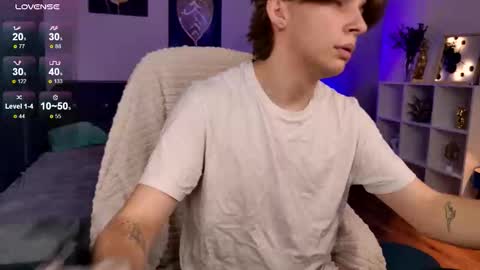 Snapshot of marcus_euphoria chatting on November 9, 5:39 am Marcus online show from November 9, 5:39 am