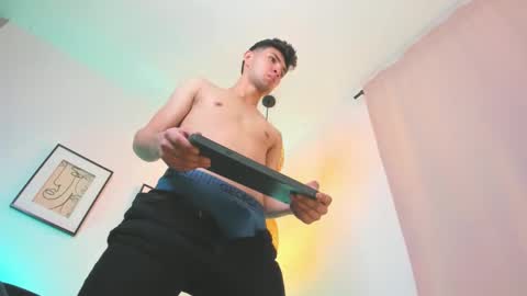 Snapshot of marcus_fire chatting on February 22, 3:14 pm marcus_fire online show from February 22, 3:14 pm