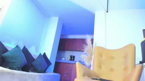 Snapshot of marcus_fire chatting on February 24, 4:49 am marcus_fire online show from February 24, 4:49 am