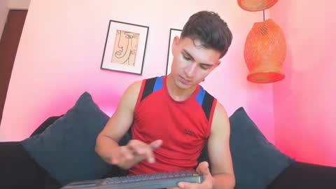 Snapshot of marcus_fire chatting on March 3, 6:01 pm marcus_fire online show from March 3, 6:01 pm