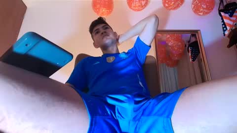 Snapshot of marcus_fire chatting on September 23, 10:02 pm marcus_fire online show from September 23, 10:02 pm