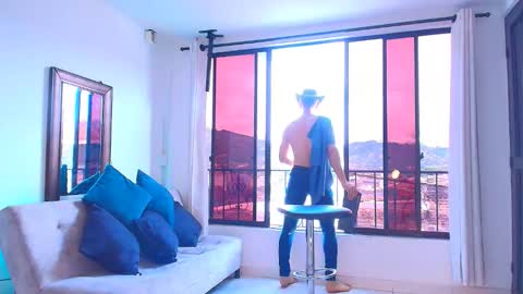 Snapshot of marcus_fire chatting on October 26, 6:47 pm marcus_fire online show from October 26, 6:47 pm