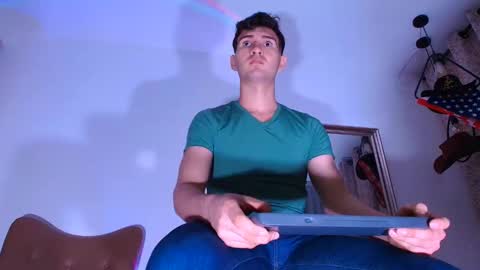 Snapshot of marcus_fire chatting on November 16, 2:39 am marcus_fire online show from November 16, 2:39 am