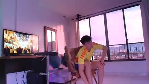 Snapshot of marcus_fire chatting on November 23, 11:32 am marcus_fire online show from November 23, 11:32 am