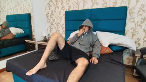 Snapshot of marcus_jeron chatting on October 22, 9:42 am marcus_jeron online show from October 22, 9:42 am