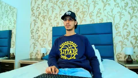 Snapshot of marcus_jeron chatting on November 12, 10:30 pm marcus_jeron online show from November 12, 10:30 pm