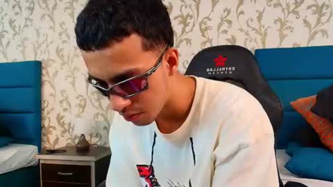 marcus_jeron online show from June 14, 3:47 pm