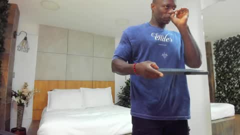 Snapshot of marcusblack_ chatting on April 28, 12:10 pm Marcusssss online show from April 28, 12:10 pm