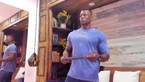 Snapshot of marcusblack_ chatting on August 6, 12:29 pm Marcusssss online show from August 6, 12:29 pm