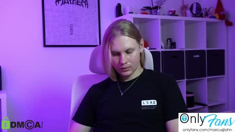 Snapshot of marcusjlahn chatting on October 15, 11:05 pm marcusjlahn online show from October 15, 11:05 pm