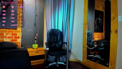 Snapshot of marcusrain_ chatting on September 14, 9:36 pm Marcus online show from September 14, 9:36 pm