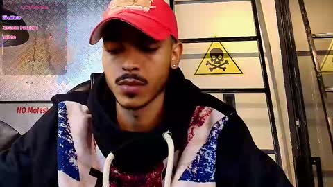 Snapshot of marcusrain_ chatting on October 10, 2:54 am Marcus online show from October 10, 2:54 am