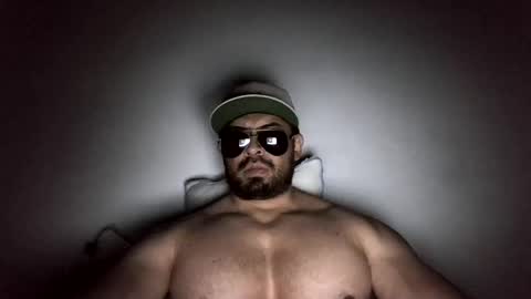 Snapshot of marcusthunk chatting on April 22, 7:11 am marcusthunk online show from April 22, 7:11 am