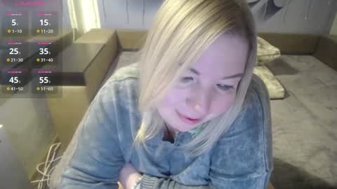 Snapshot of margaret_gem chatting on December 2, 8:55 pm margaret gem online show from December 2, 8:55 pm
