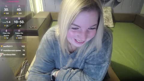 Snapshot of margaret_gem chatting on December 4, 11:46 pm margaret gem online show from December 4, 11:46 pm