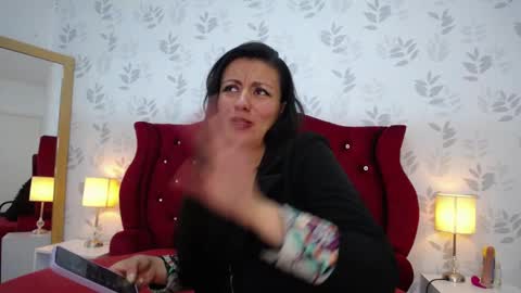 MargaretteCooper online show from November 10, 12:15 pm