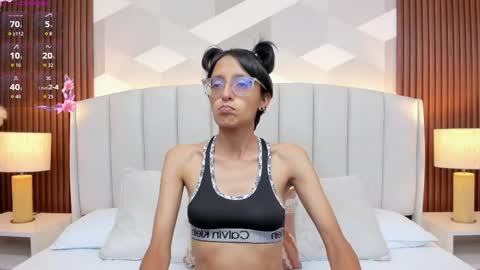 Aitana online show from November 11, 2:11 am