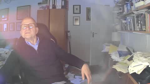 Snapshot of marginalie chatting on February 2, 3:39 pm marginalie online show from February 2, 3:39 pm