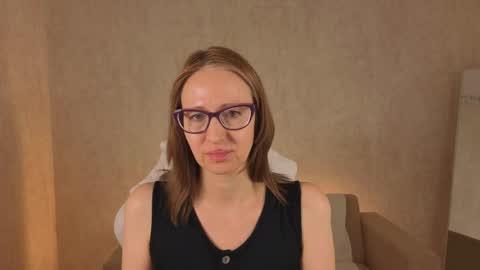 margo_robbbie online show from April 10, 1:11 am