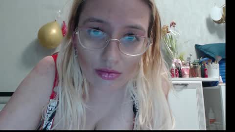 margo_shine online show from March 17, 7:06 pm