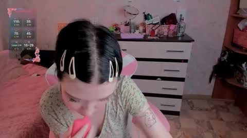 Snapshot of margopink chatting on October 19, 10:27 am Margot online show from October 19, 10:27 am